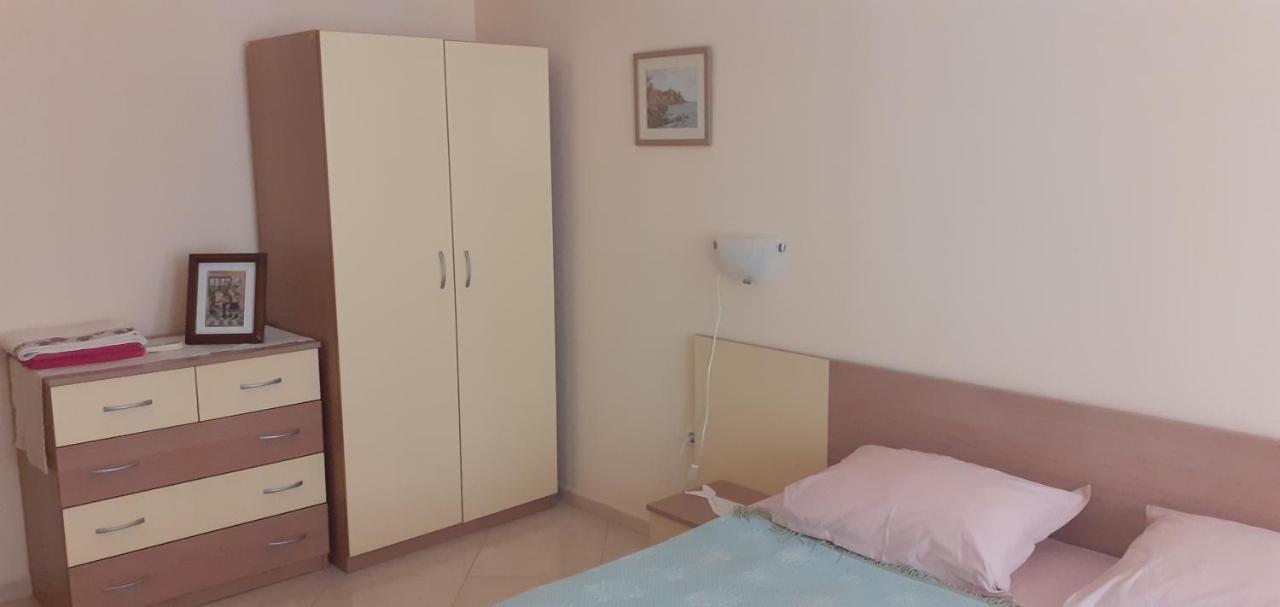 Apartments Sea Sounds Pomorie Exterior foto