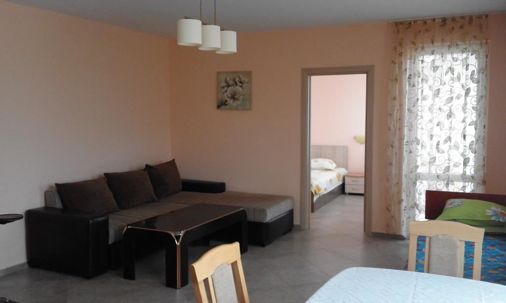 Apartments Sea Sounds Pomorie Exterior foto